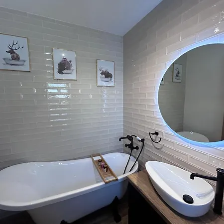 Stella - Wellness With A Swimming Pool, Hot Tub And Sauna *