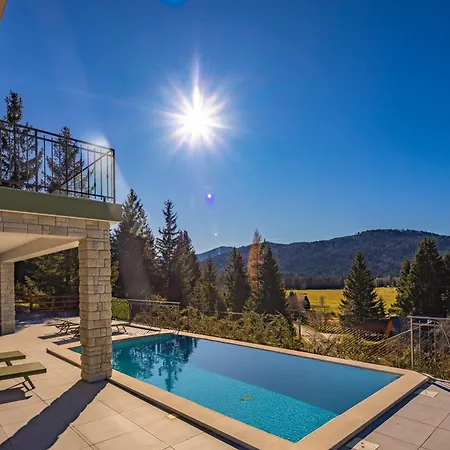Stella - Wellness With A Swimming Pool, Hot Tub And Sauna Villa Ravna Gora