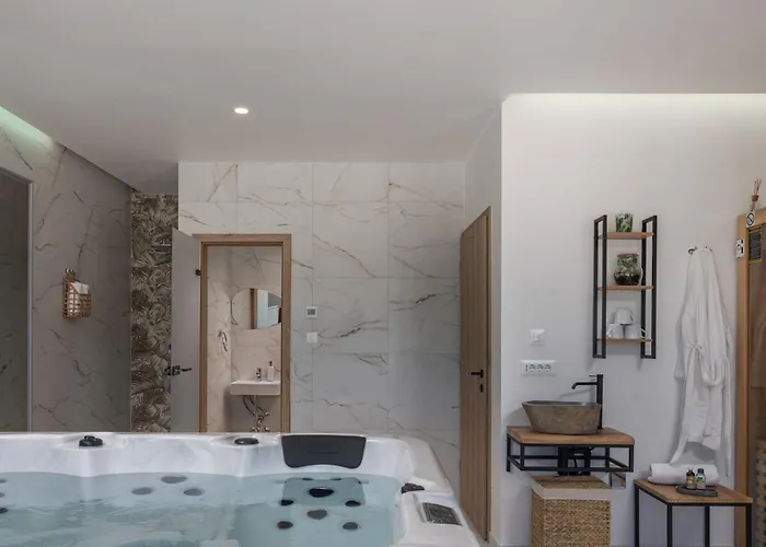 Stella - Wellness With A Swimming Pool, Hot Tub And Sauna