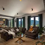 فيلة Stella - Wellness With A Swimming Pool, Hot Tub And Sauna