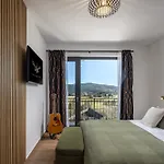Stella - Wellness With A Swimming Pool, Hot Tub And Sauna *