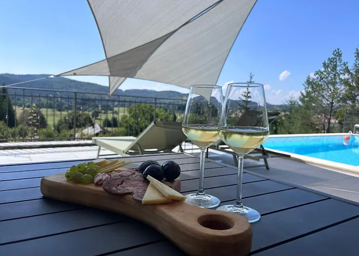 Stella - Wellness With A Swimming Pool, Hot Tub And Sauna